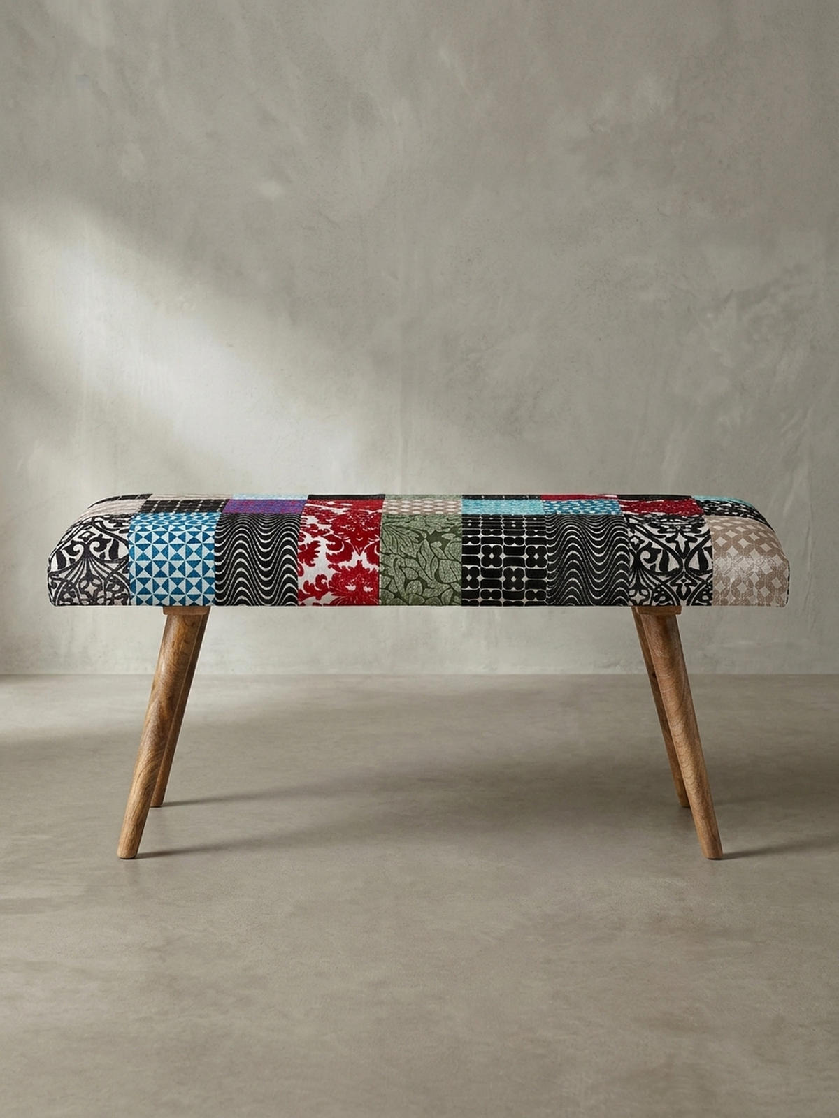 SITZBANK – Patchwork-Stoff, Massivholzbeine - Multicolor/Braun, Mangoholz/Textil (117/51/38cm) - KADIMA DESIGN