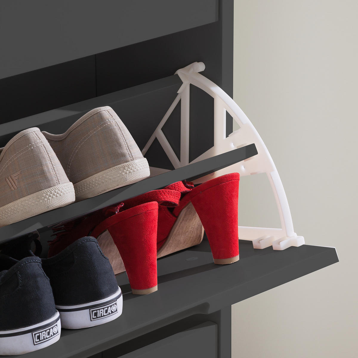 SCHUHKIPPER - Eichefarben/Grau, Holzwerkstoff (63/130/24cm) - home24