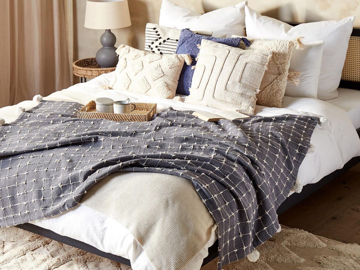 DECKE Cremeweiß Yasam 125/150 cm - Ecru, Naturmaterialen/Textil (125/150cm) - Beliani
