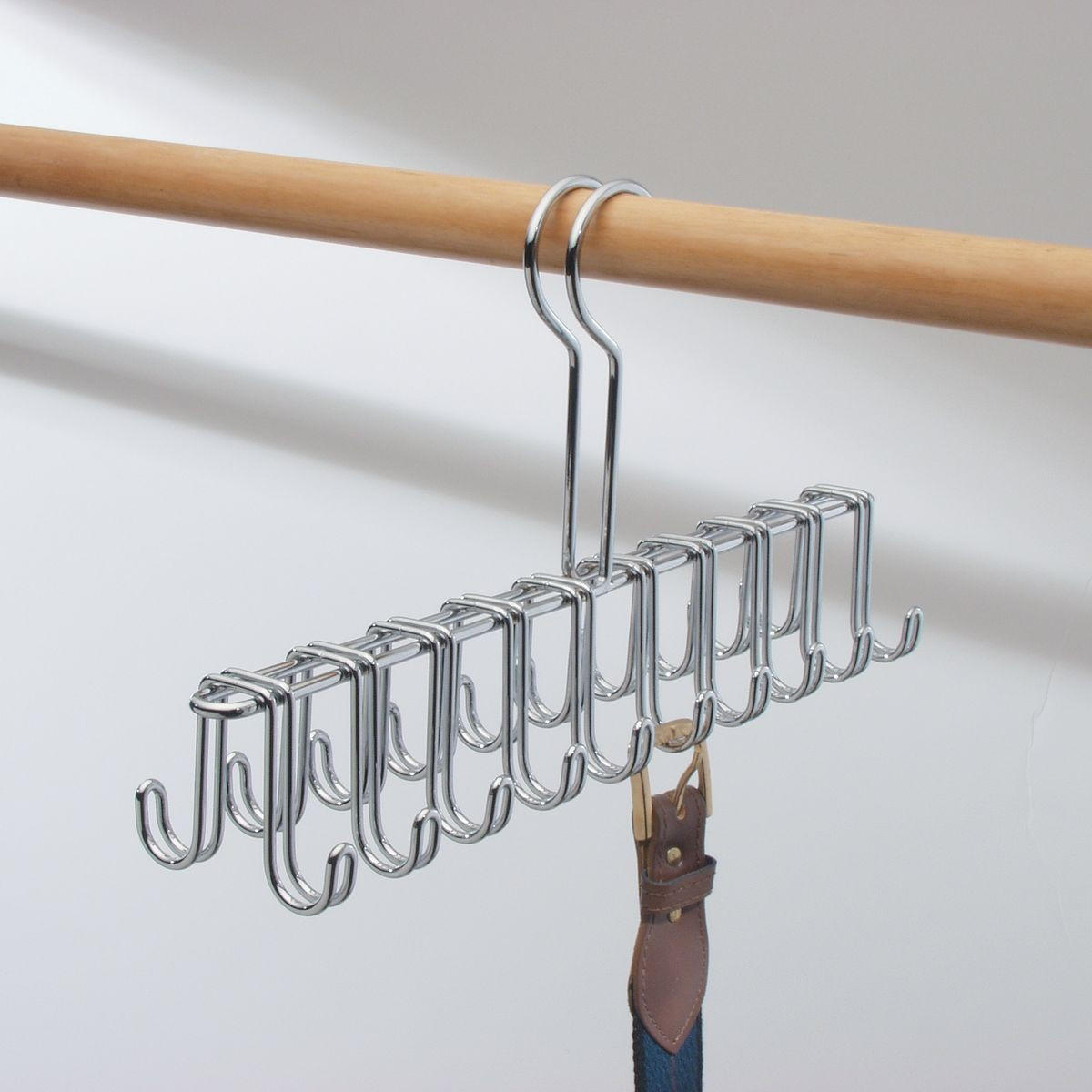KRAWATTENHALTER aus Metall für Kleiderschrank - Silberfarben, Metall (26.16/17.27/4.8cm) - Calicosy