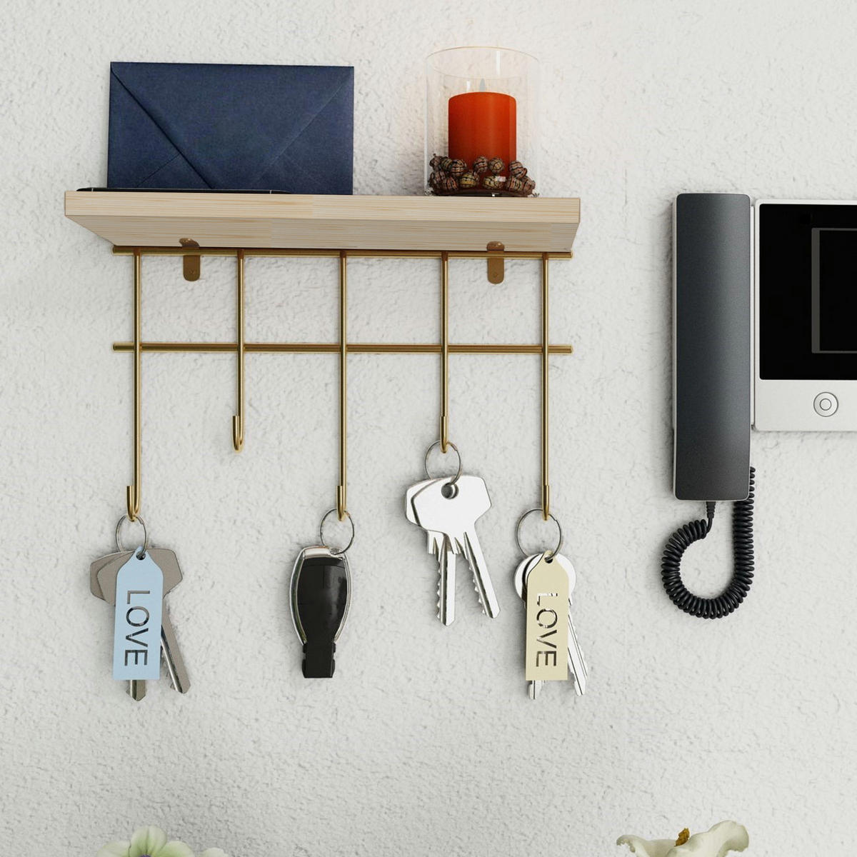 POLIČKA NA KLÍČE Parikkala - přírodní/zlatá, kov/dřevo (27/20/10cm) - [en.casa]