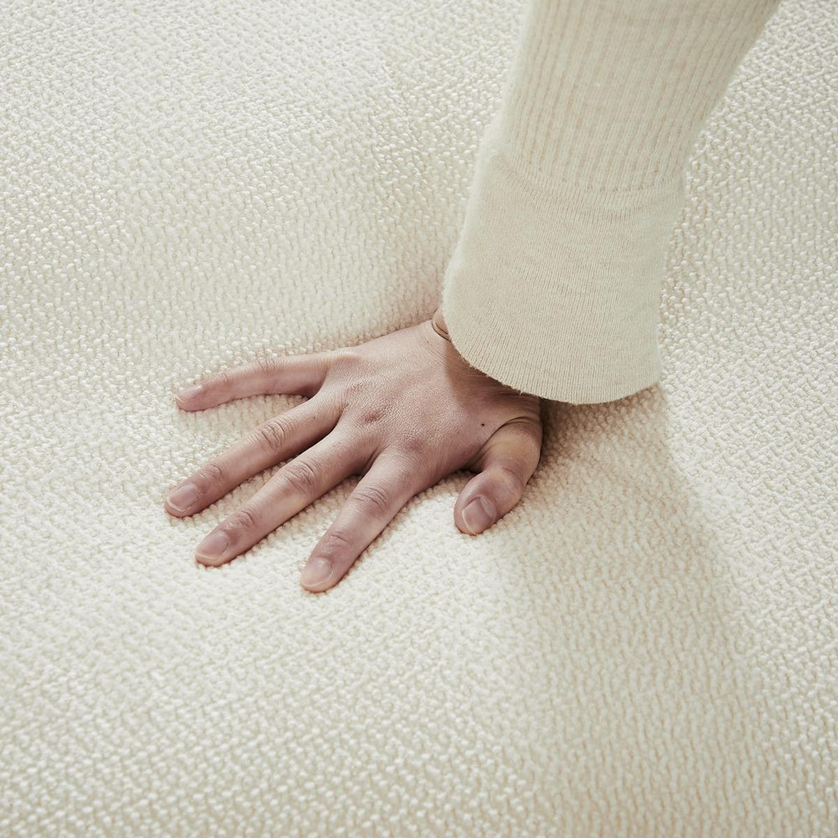 CLOUD-SOFA 2-SITZER, BREITE ARMLEHNEN, KNOPF-DESIGN - Beige, Textil (104/66/224cm)