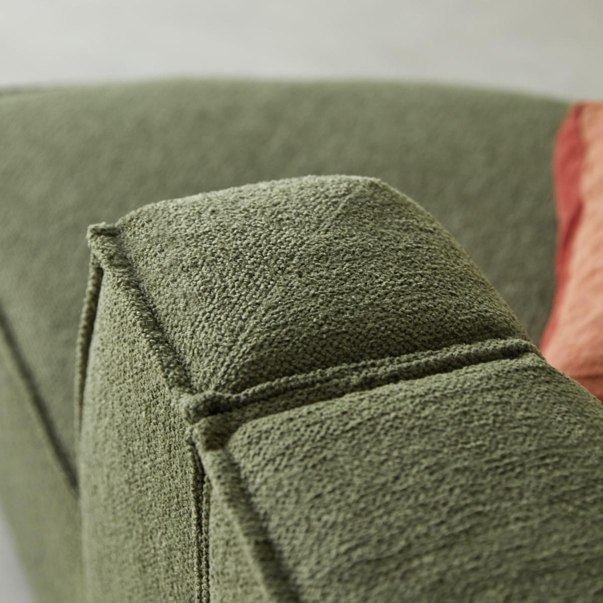 SOFA Dario Grün aus Stoff - Grün, Textil (247/75/93cm) - Tikamoon