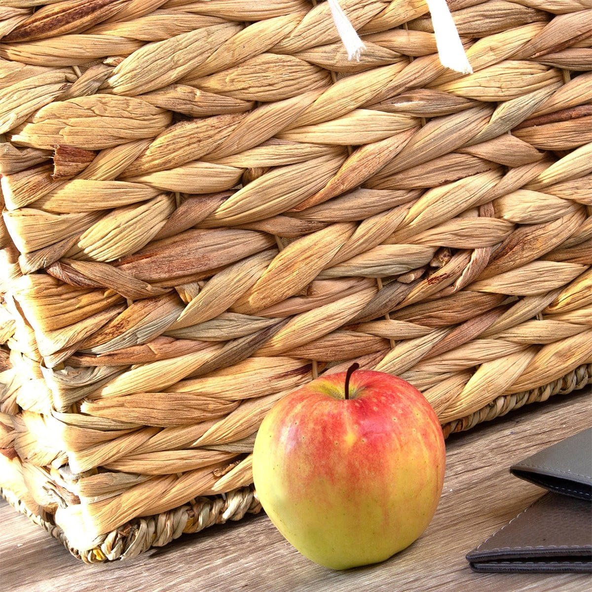 AUFBEWAHRUNGSWÜRFEL aus Wasserhyazinthen - B32x L32x H32/33cm - Apfelbaumfarben, Naturmaterialien (32/32/32cm) - Calicosy