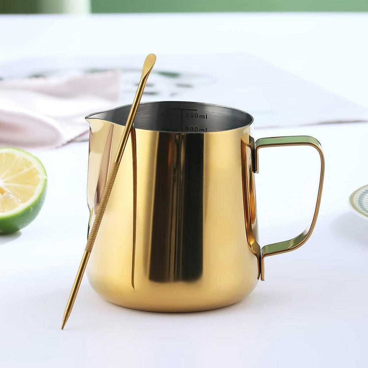 MILCHSCHAUMKRUG 350 ml Gold mit Dekorationsstift - Goldfarben, Metall (11/11cm)