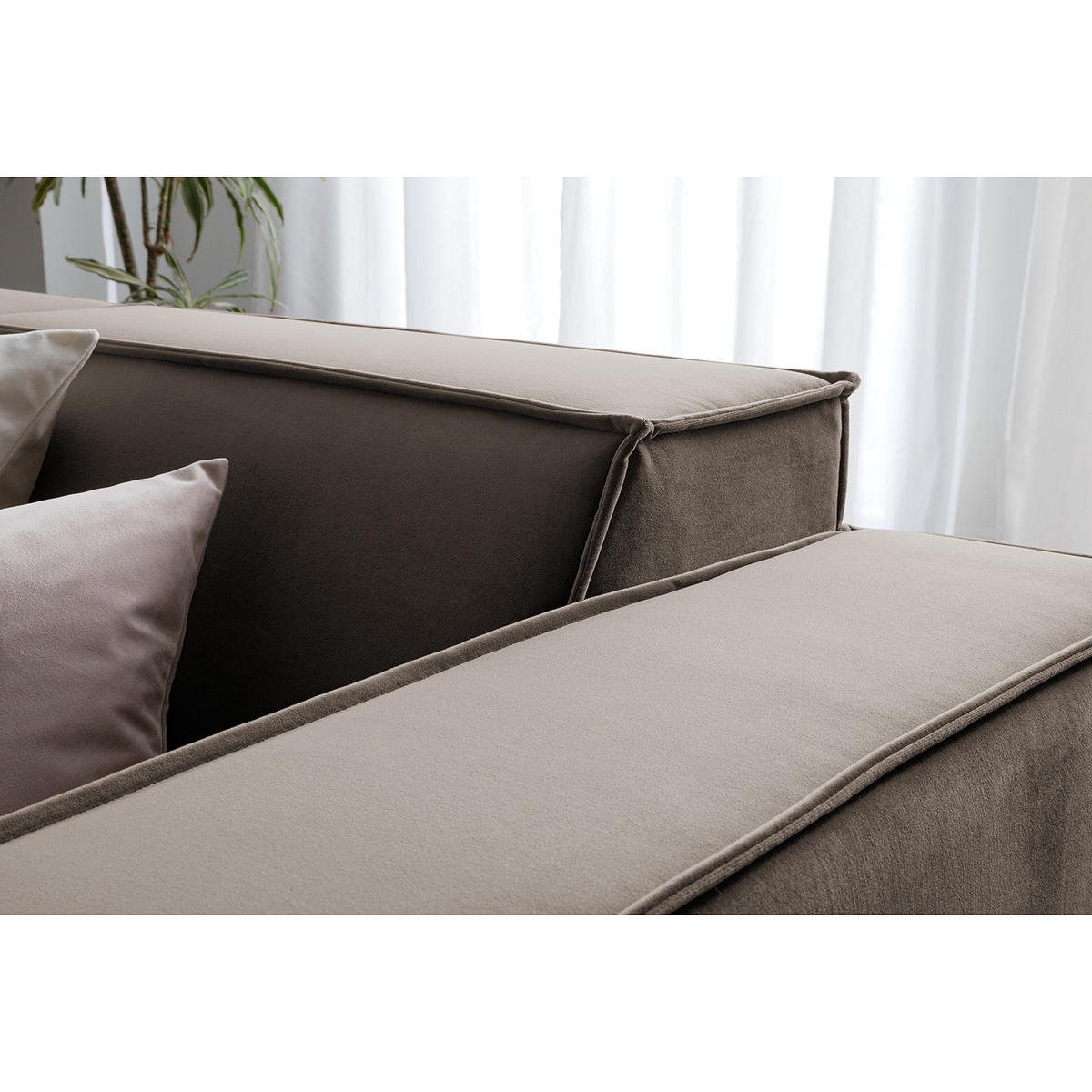 ECKSOFA mit Ottomane - Taupe/Schwarz, Kunststoff/Textil (260/234cm) - home24