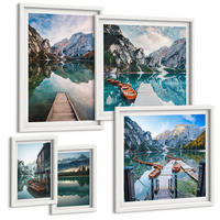 BILDER SET 5er Set - 50x50 cm & 20x30 cm & 40x60 cm Weißer Rahmen - See Berge Holzboote - Weiß, Kunststoff (40/60cm) - TULUP