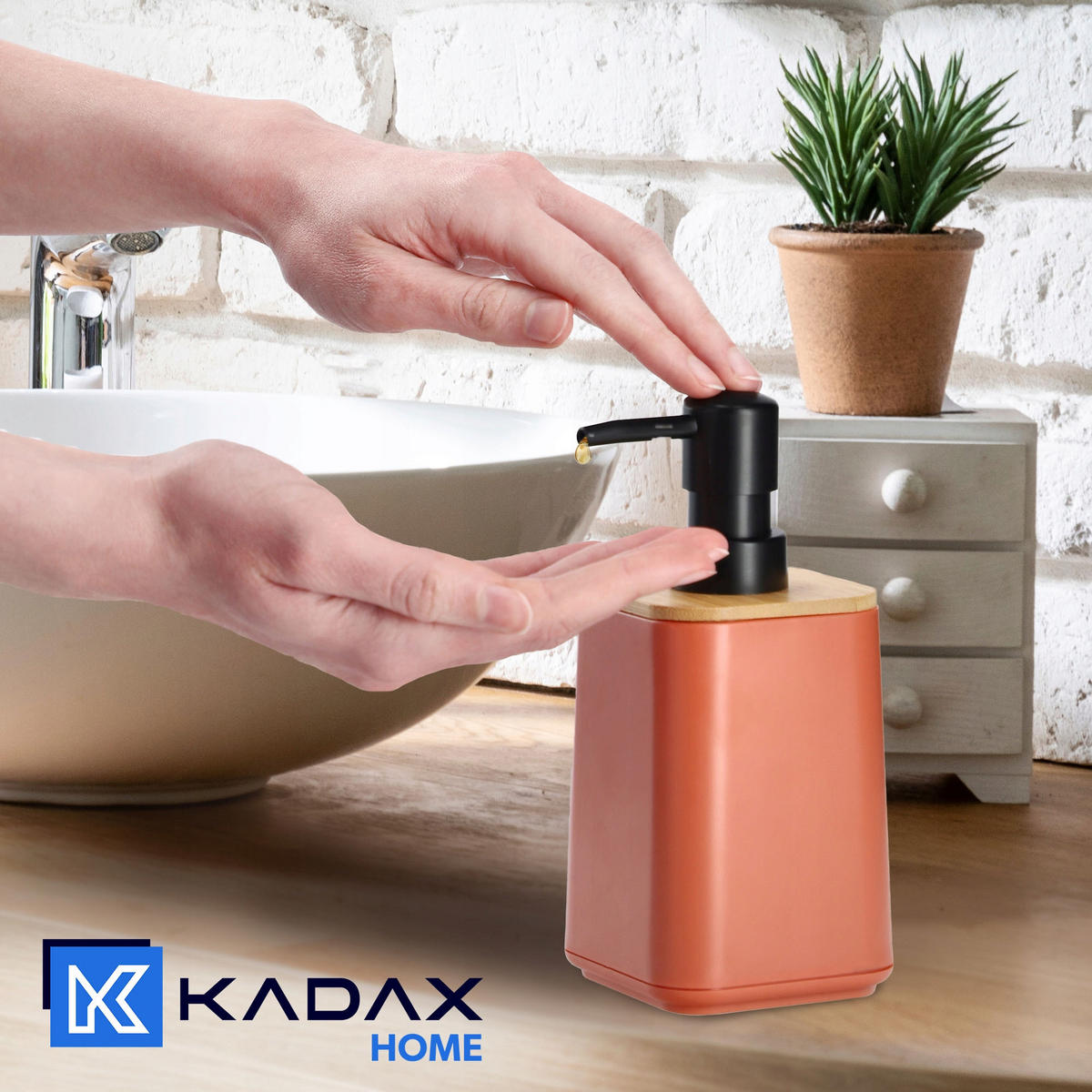 SEIFENSPENDER mit Pumpe, rosa - Rosa, Kunststoff (7/16cm) - KADAX