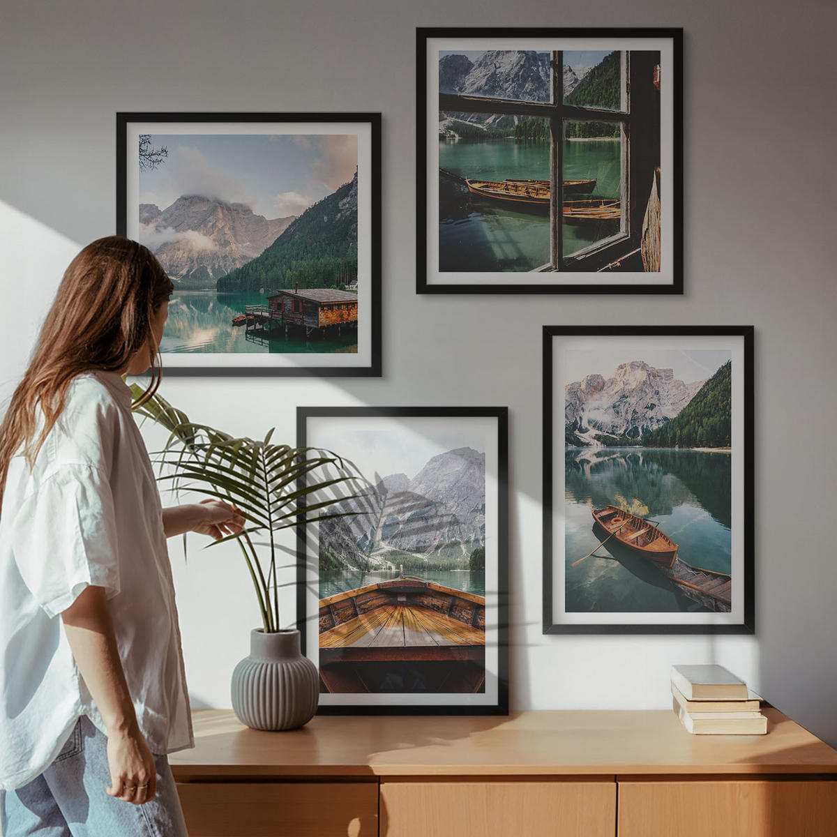 BILDER SET 4er Set - 50x50 cm & 40x60 cm Schwarzer Rahmen - See, Berge, Boote, Hütte, Fenster - Schwarz, Kunststoff (50/50cm) - TULUP