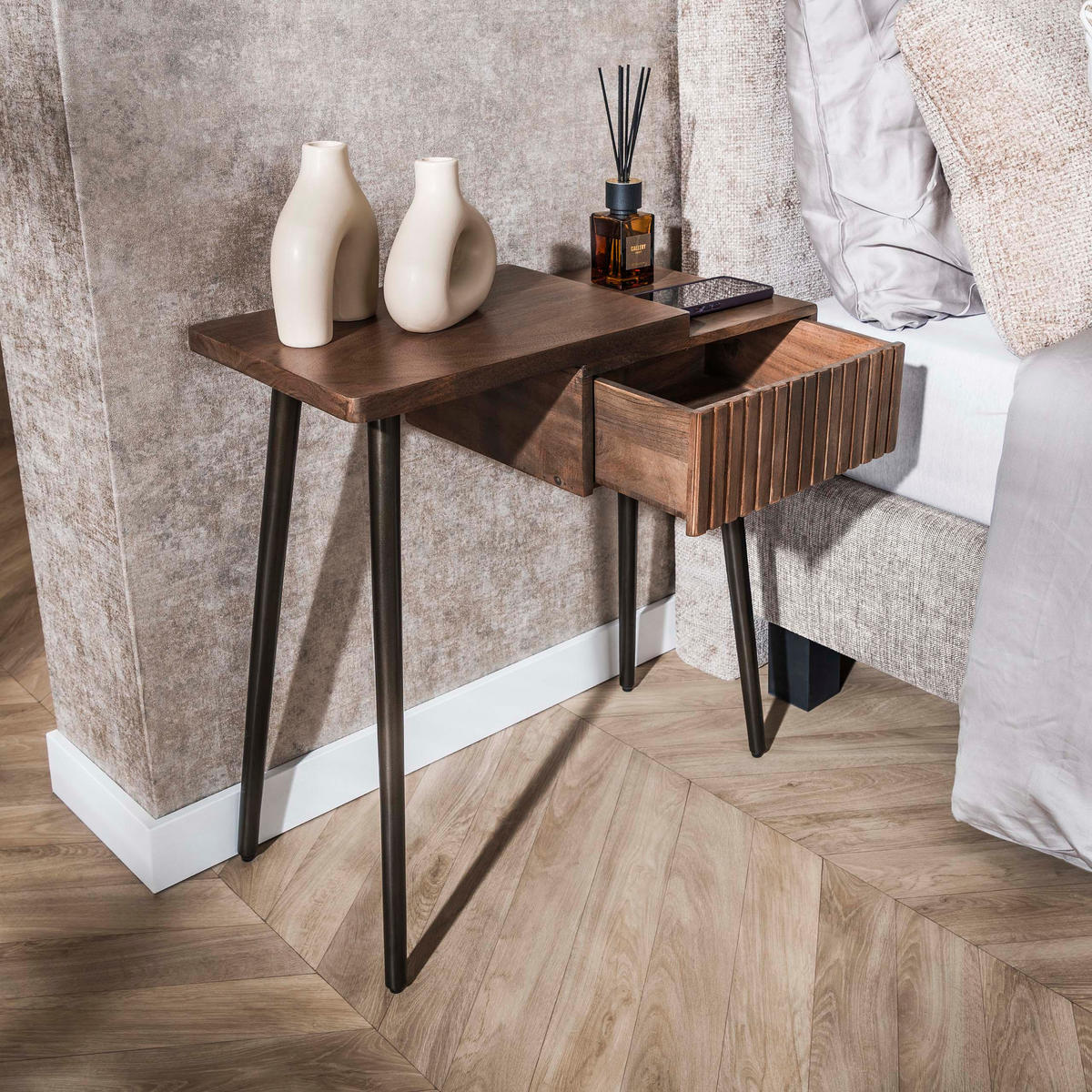NACHTTISCH Carve - Braun - 30/60/61 cm - Braun, Holz (60/61/30cm) - Hoyz Collection