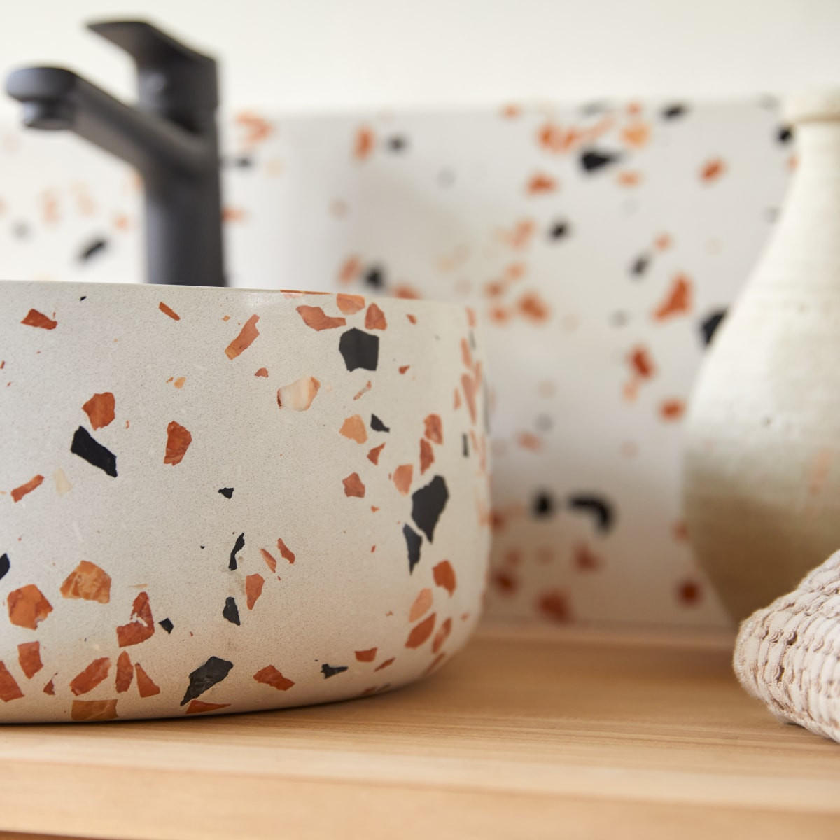 WASCHBECKEN Milos Braun aus Premium-Terrazzo - Braun, Stein (40/14/40cm) - Tikamoon