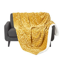 KUSCHELDECKE Sherpa 130/160 cm, Samtdecke mit Dreieckmuster - Dunkelgelb, Textil (130/160cm) - Homescapes