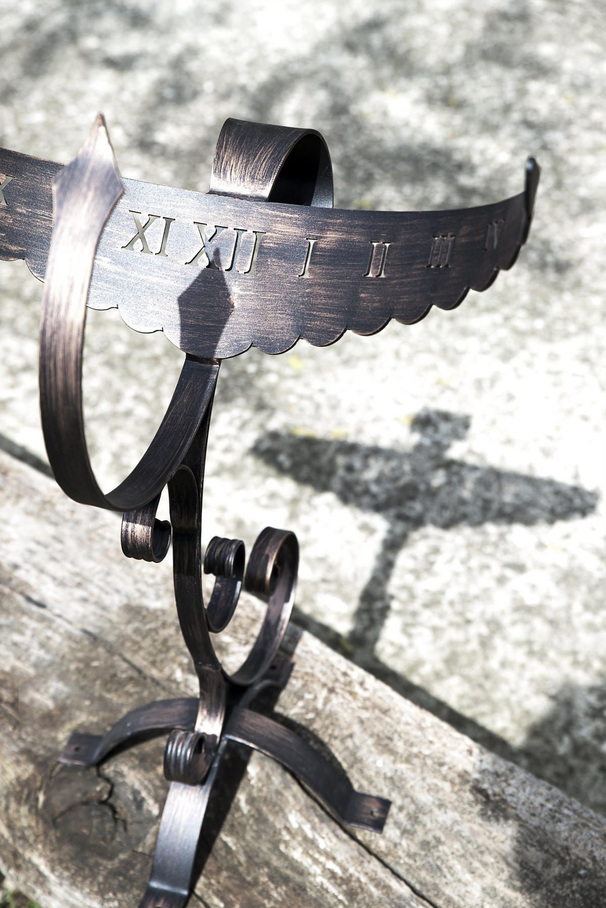 SONNENUHR Phönix Metall Schwarz Bronze 65 cm - Schwarz, Metall (40/65/38cm) - DanDiBo