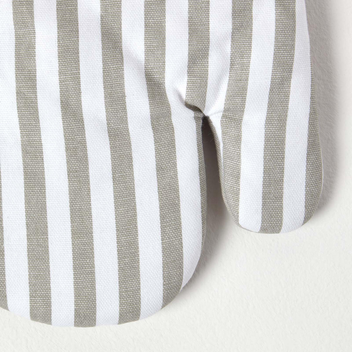 OFENHANDSCHUH grau-weiß 18/32 cm, Baumwolle wattiert - Grau, Textil (18/32cm) - Homescapes
