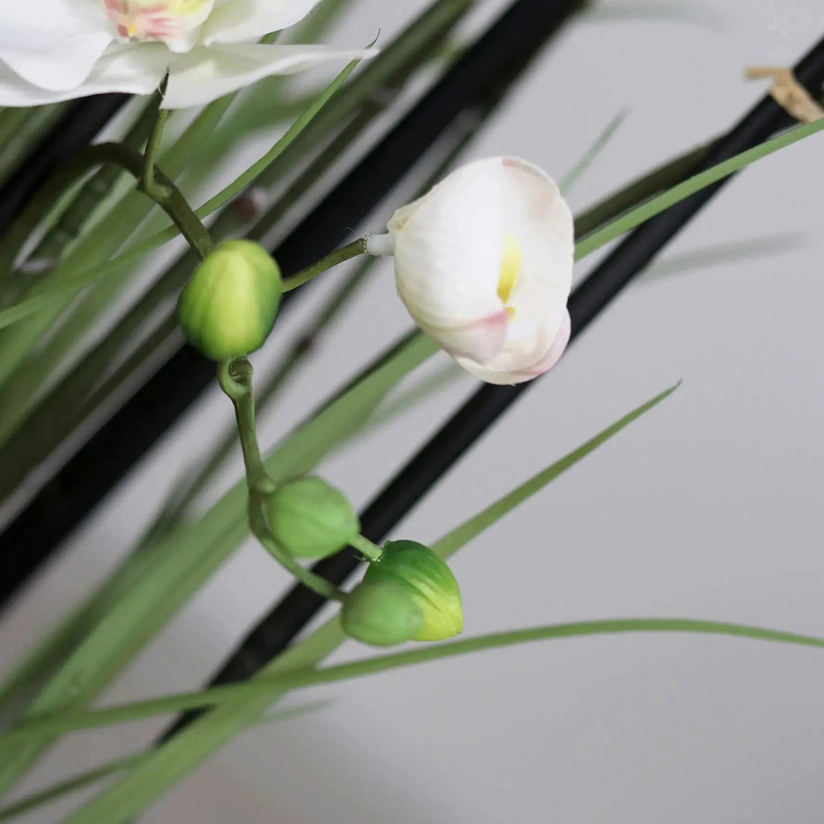 KÜNSTLICHE Orchidee - Yuri 134 cm in weißem Dekotopf, Real Touch - Grün, Kunststoff (134cm) - aplanta