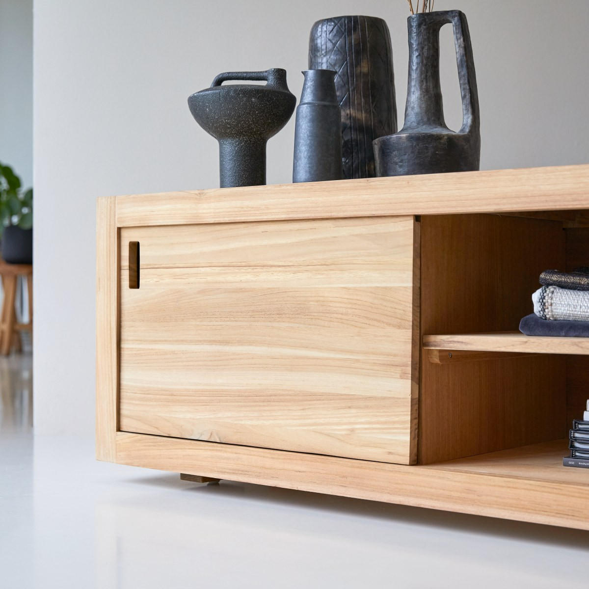 TV-SCHRANK Adam Natur aus Teak - Naturfarben, Holz (120/45/45cm) - Tikamoon