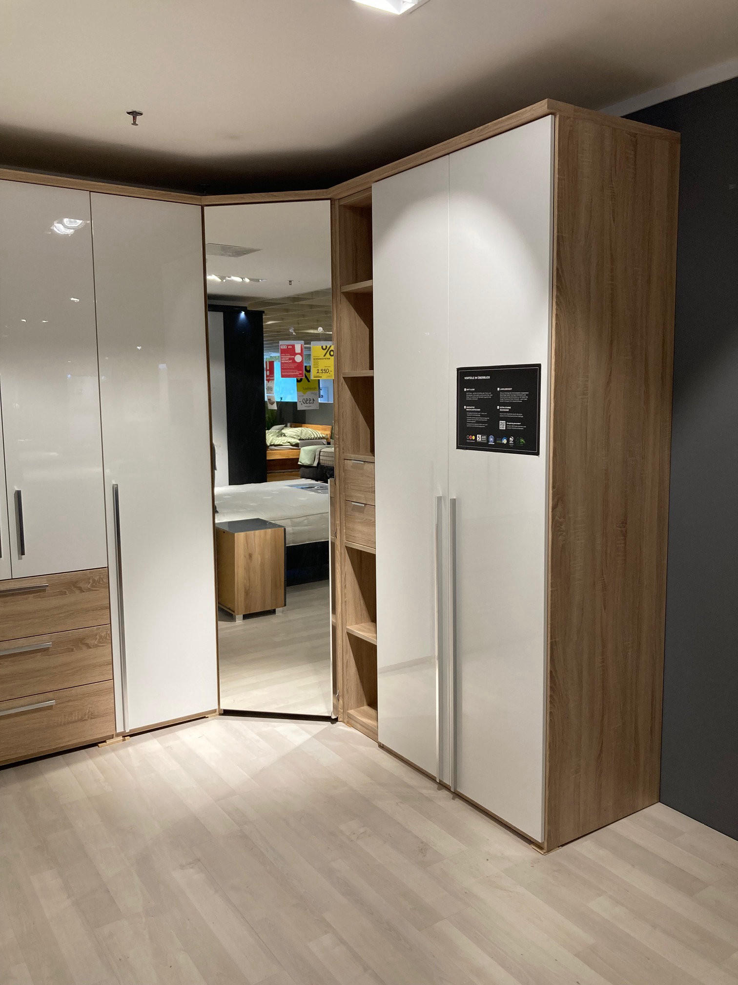 Eckkleiderschrank - Novel