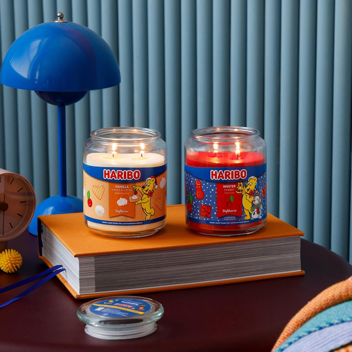 DUFTKERZE Haribo - Dunkelrosa, Glas/Naturmaterialen (13cm)