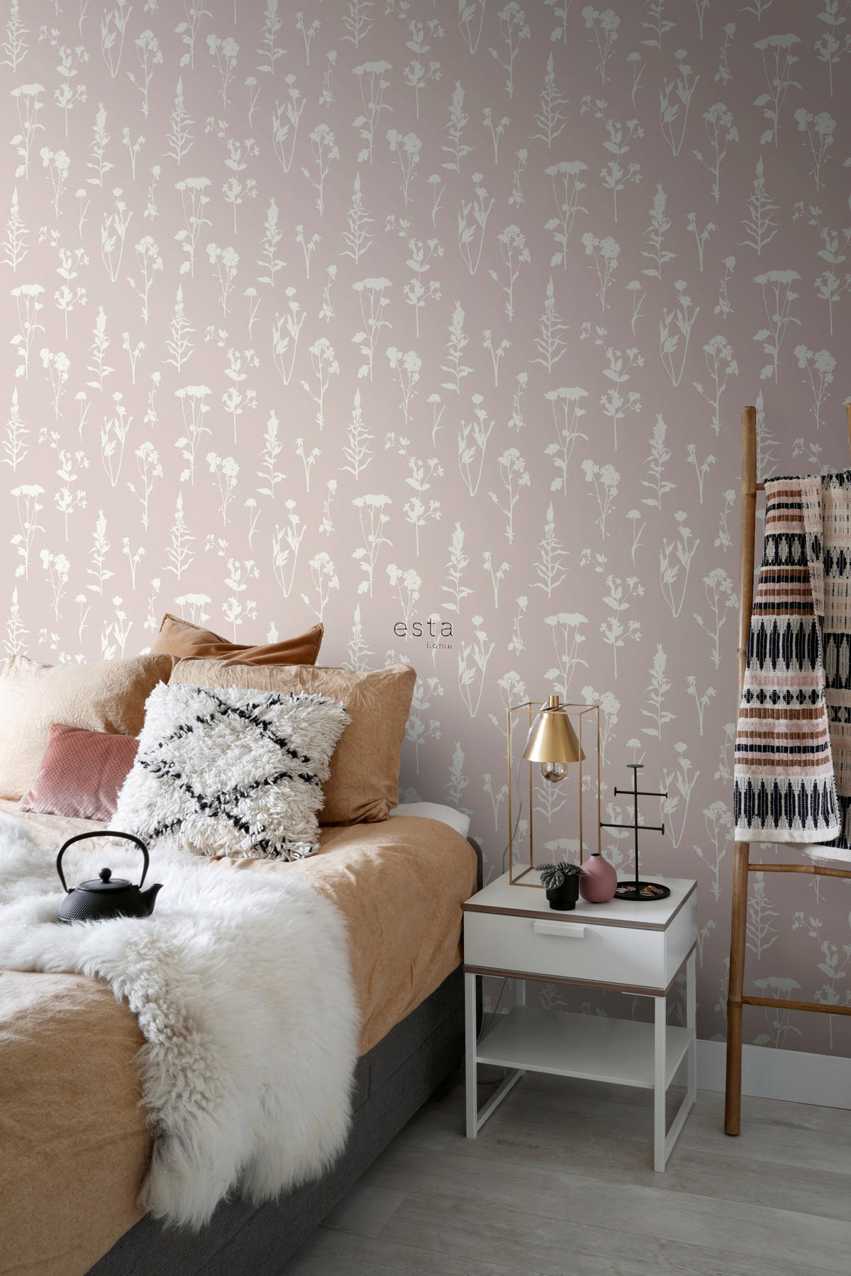 TAPETE Feldblumen 53 cm x 10.05 m - Pink, Papier (53/1000cm) - ESTAhome