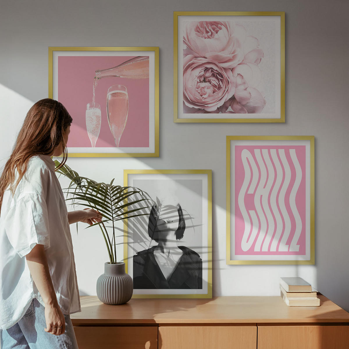 WANDBILDER 4er Set - 50x50 cm & 40x60 cm Goldrahmen - Stilvolles Porträt mit Champagner - Goldfarben, Kunststoff (50/50cm) - ArtPrintCave