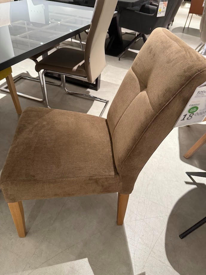 SZÉK DAMLA-BUDAÖRS OUTLET - Cantus