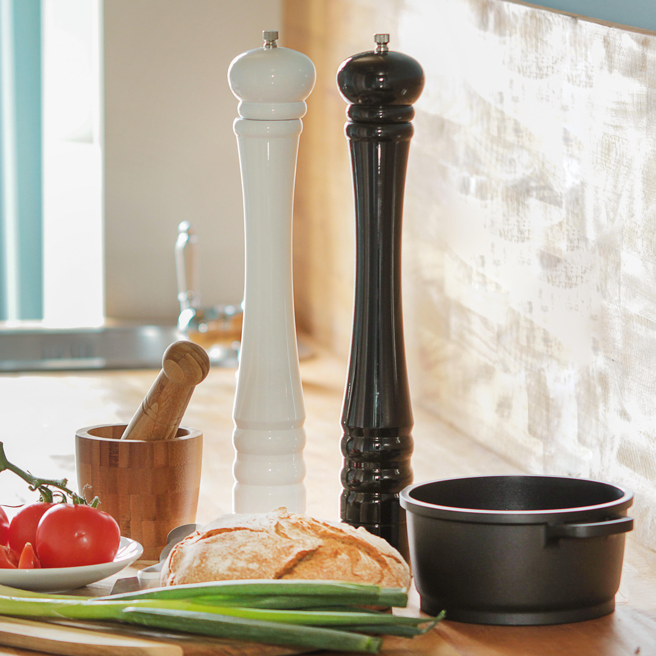 PFEFFERMÜHLE Keramikmahlwerk - Schwarz, Holz/Keramik (5.5/39.5/5.5cm) - Relaxdays