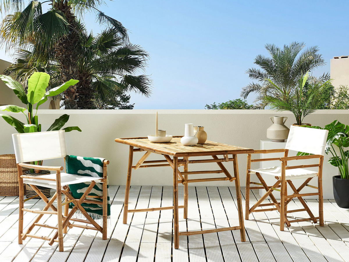 GARTENTISCH Massivholz Heller Holzfarbton Molise - Hellbraun, Holz (120/69/74cm) - Beliani