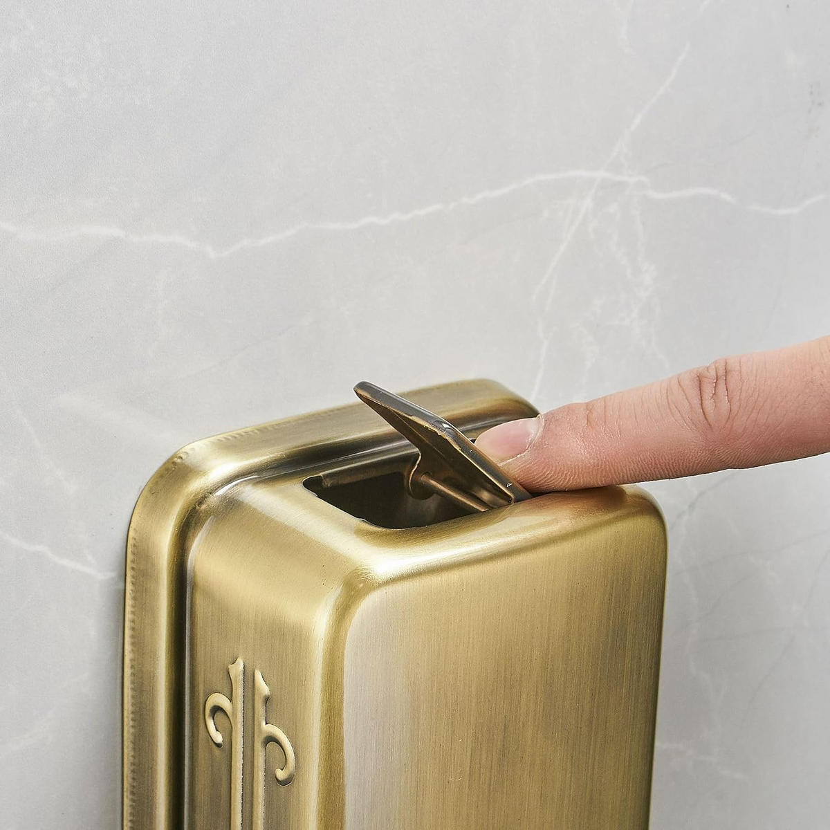 SEIFENSPENDER , aus Edelstahl zur Wandmontage - Goldfarben, Metall (10.5/15.8/11.5cm) - BELZ