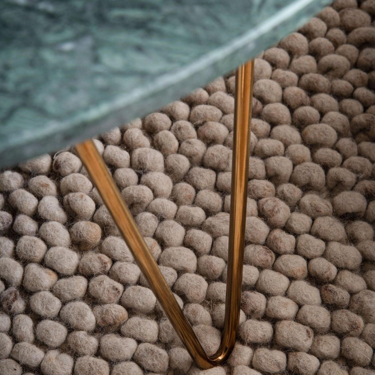 COUCHTISCH Grün Marmor Dreibein Design 70x70x35 cm, Rund Modern Gold Metall - Goldfarben/Grün, Metall (70/70/35cm) - KADIMA DESIGN