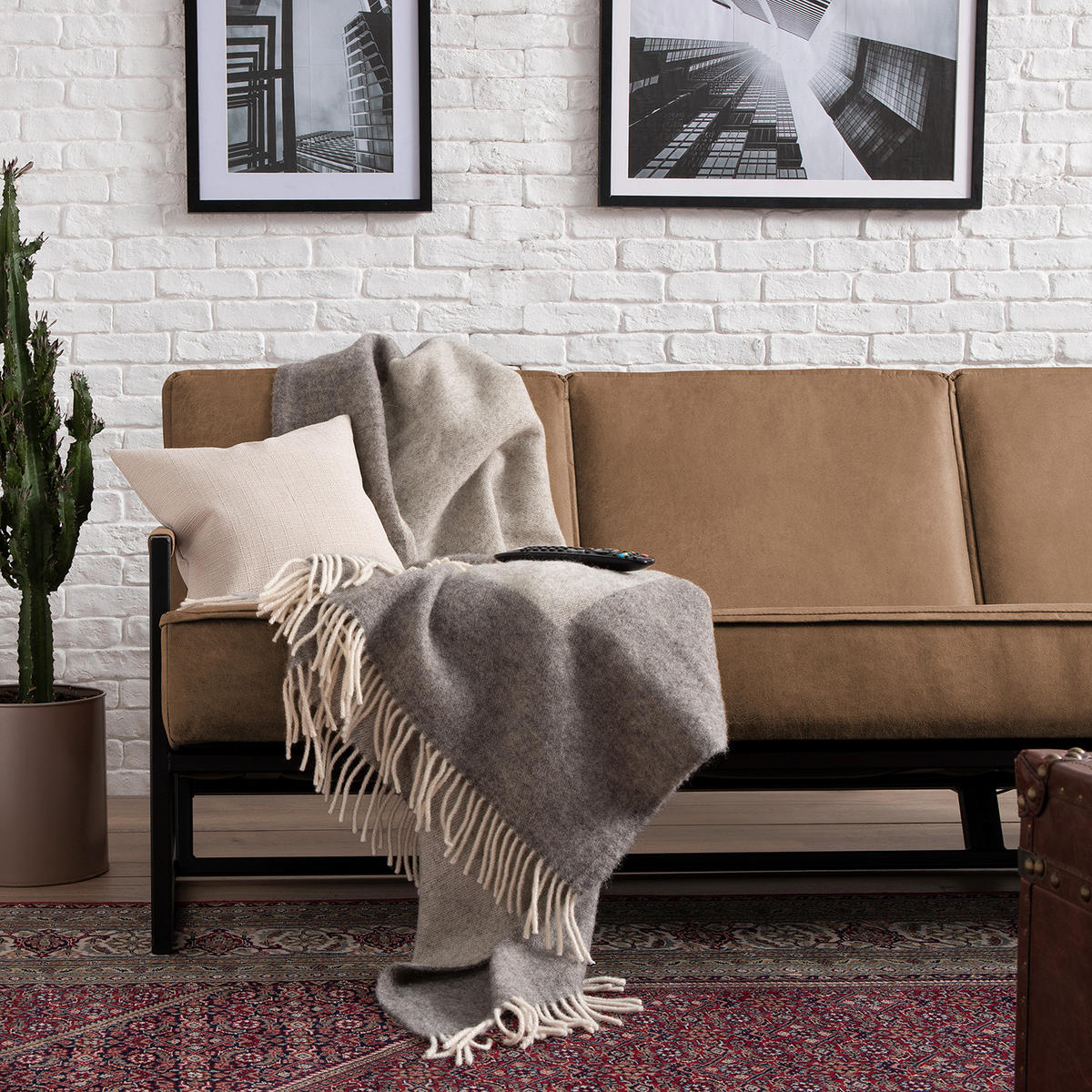 3-SITZER SOFA - Antiklederlook - Grau, Textil (185/74/82cm) - home24