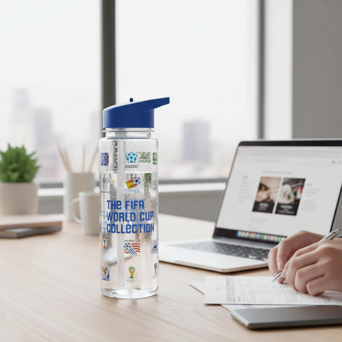 TRINKFLASCHE 571 Transparent, Blau, 650 ml, Sportflasche, Auslaufsicher, BPA Frei, Fitness, Wasserflasche, Trinkbecher, Strohhalm, Gym, Schule - Transparent/Hellblau, Kunststoff (0.65L) - JUNG