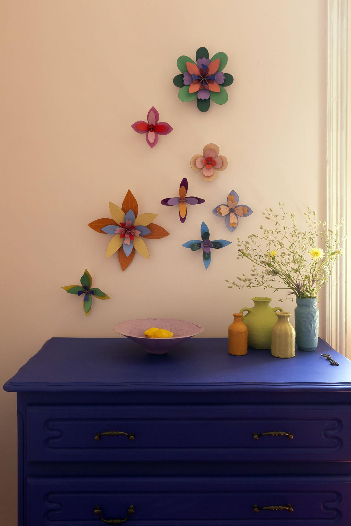 WANDDEKO Zarte Blumenwerk 5.3/19.1 cm - Multicolor, Wellpappe (5.3/19.1/19cm) - KUNSTLOFT