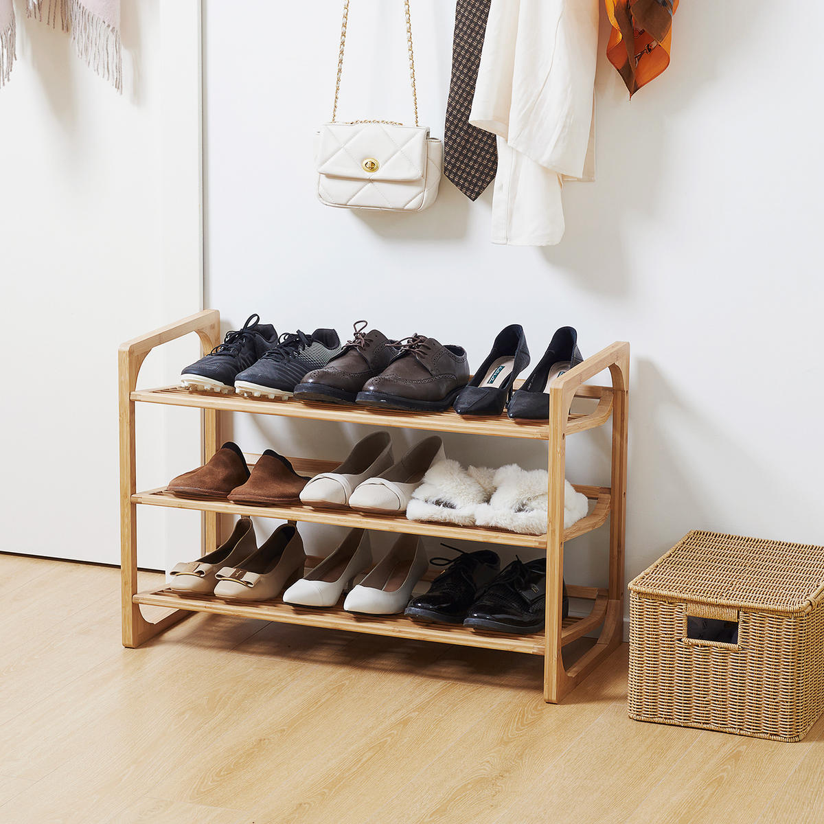 SCHUHREGAL mit 3 Ebenen, Schuhständer, Schuhablage für max. 9 Paar Schuhe - Naturfarben, Metall (33/51/76cm) - HOMCOM