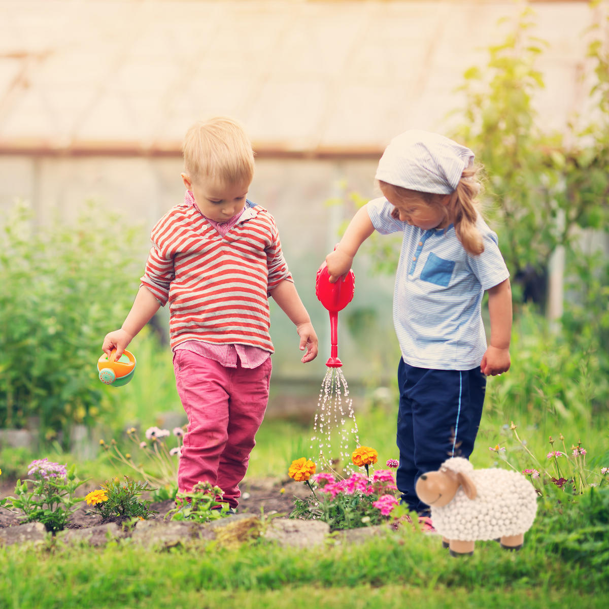 SCHAF-GARTENFIGUR - Weiß, Kunststoff (20/15.5/11cm) - Relaxdays
