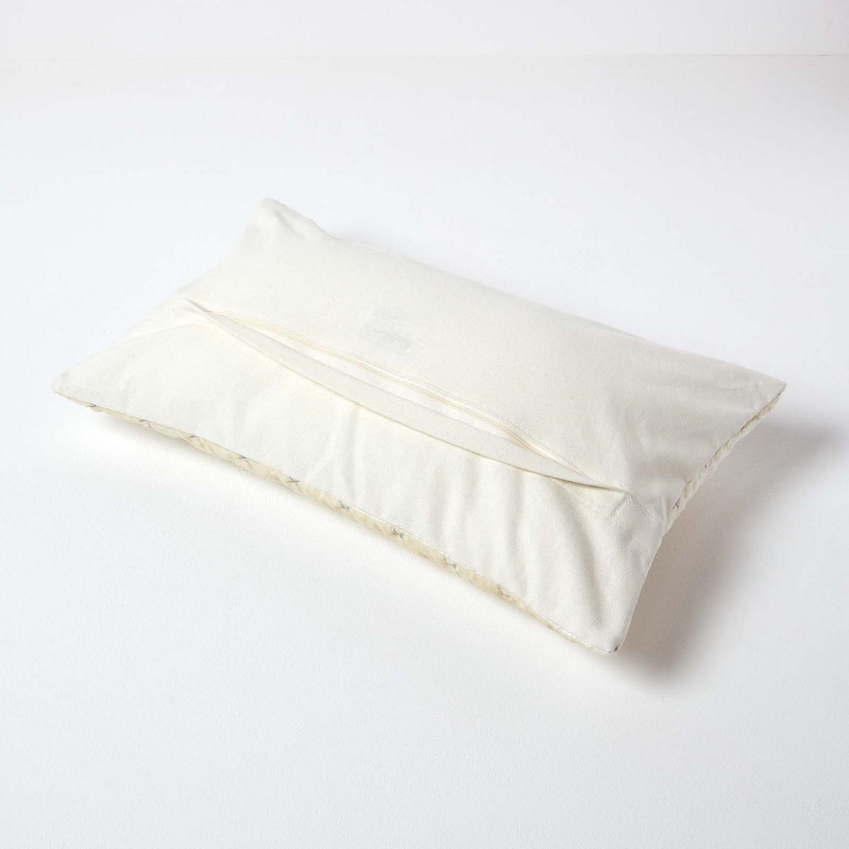 KISSENHÜLLE Pannesamt bestickt 30/50 cm - Creme, Textil (30/50cm) - Homescapes