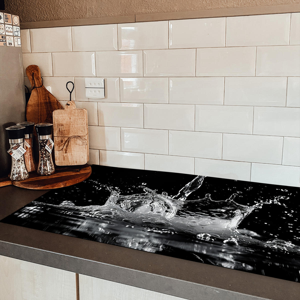 HERDABDECKPLATTE Wasser - Spritzwasser - Schwarz Ceranfeldabdeckung 90x52 cm - Schwarz, Kunststoff (90/52/0.2cm) - MuchoWow