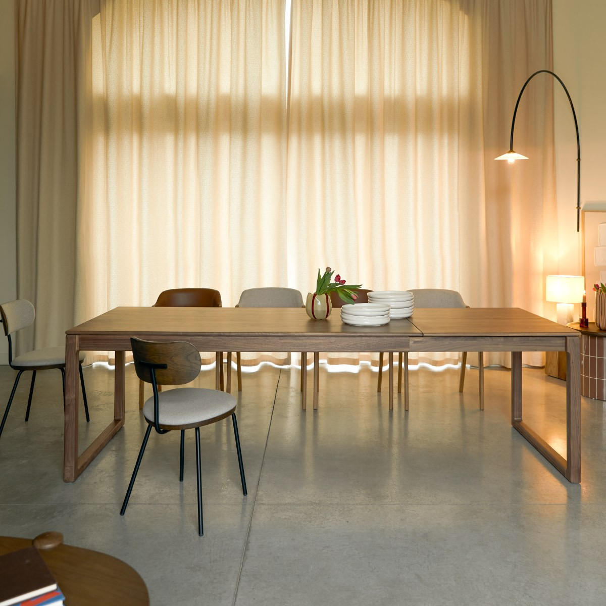 TISCH Arto Braun aus Walnuss - Braun, Holz (90/260/75cm) - Tikamoon