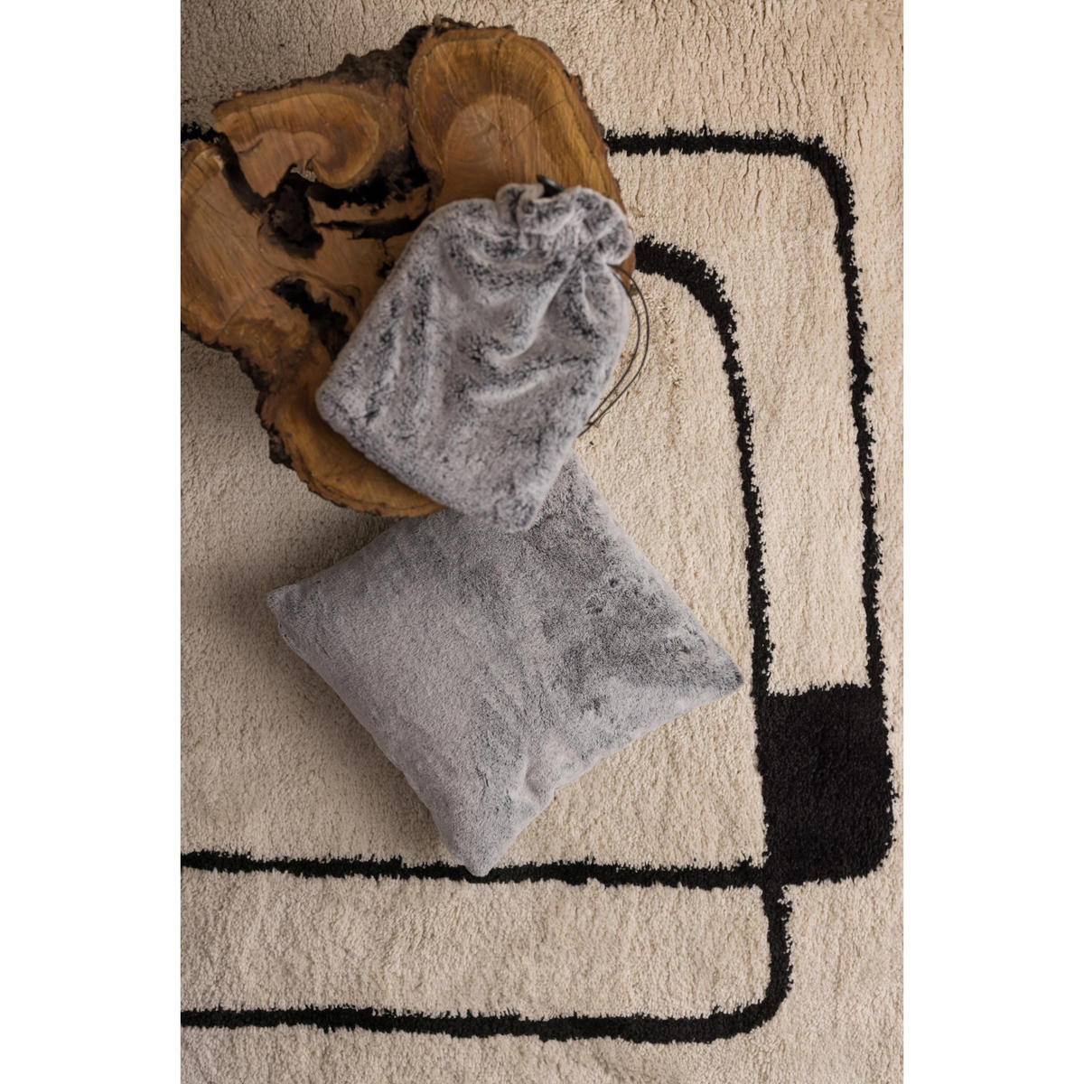 KISSEN Kinta donner 45 x 45 cm - Hellgrau, Textil (45/45cm) - Vivaraise