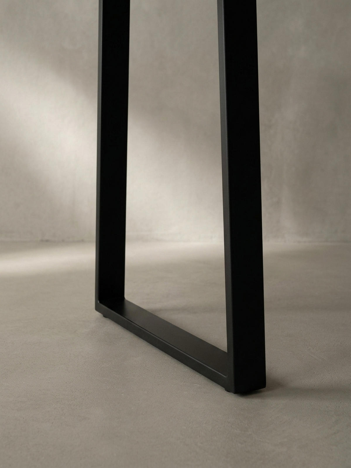 SCHREIBTISCH Massivholz Baumkante Handgefertigt Akazie TARN, Goldbraun-Schwarz 160x80x76 cm - Schwarz/Braun, Holz/Metall (80/160/76cm) - KADIMA DESIGN