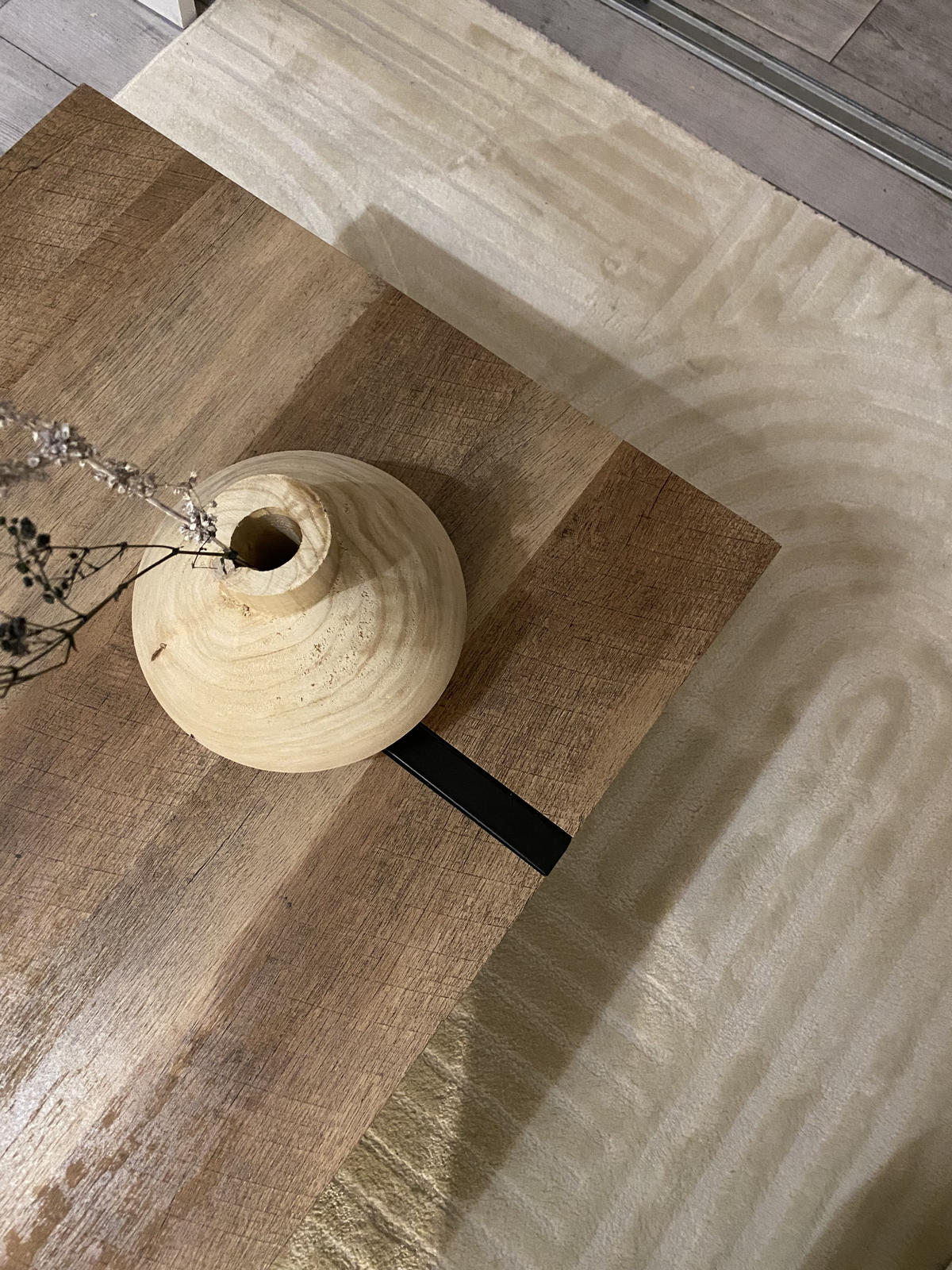 KONFERENČNÍ STOLEK hnědý Odstín dřeva/černý obdélníkový 60/110 cm Adena - tmavě hnědá/černá, kompozitní dřevo (60/110/40cm) - Beliani