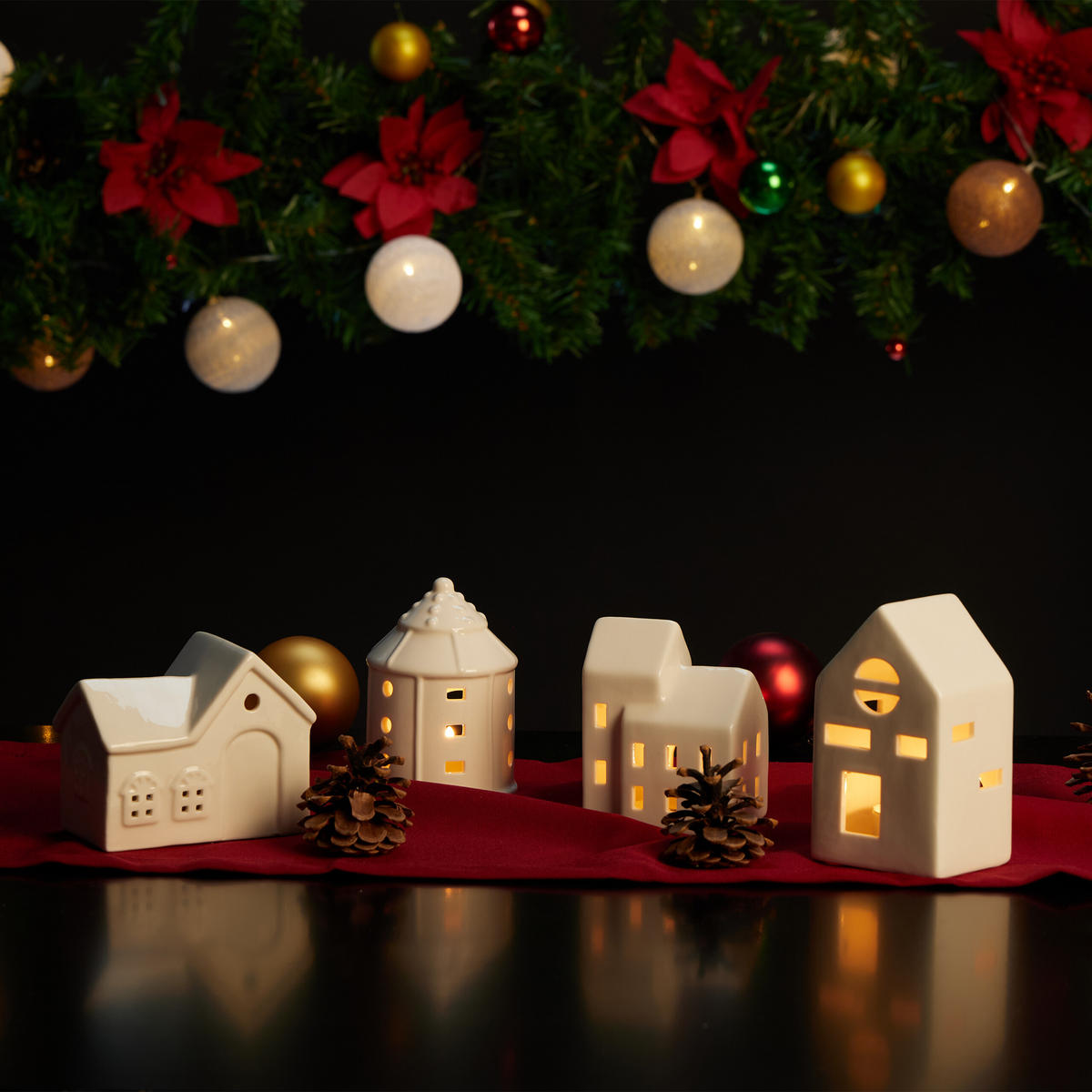 TEELICHTHAUS - Weiß, Keramik (9cm) - Relaxdays