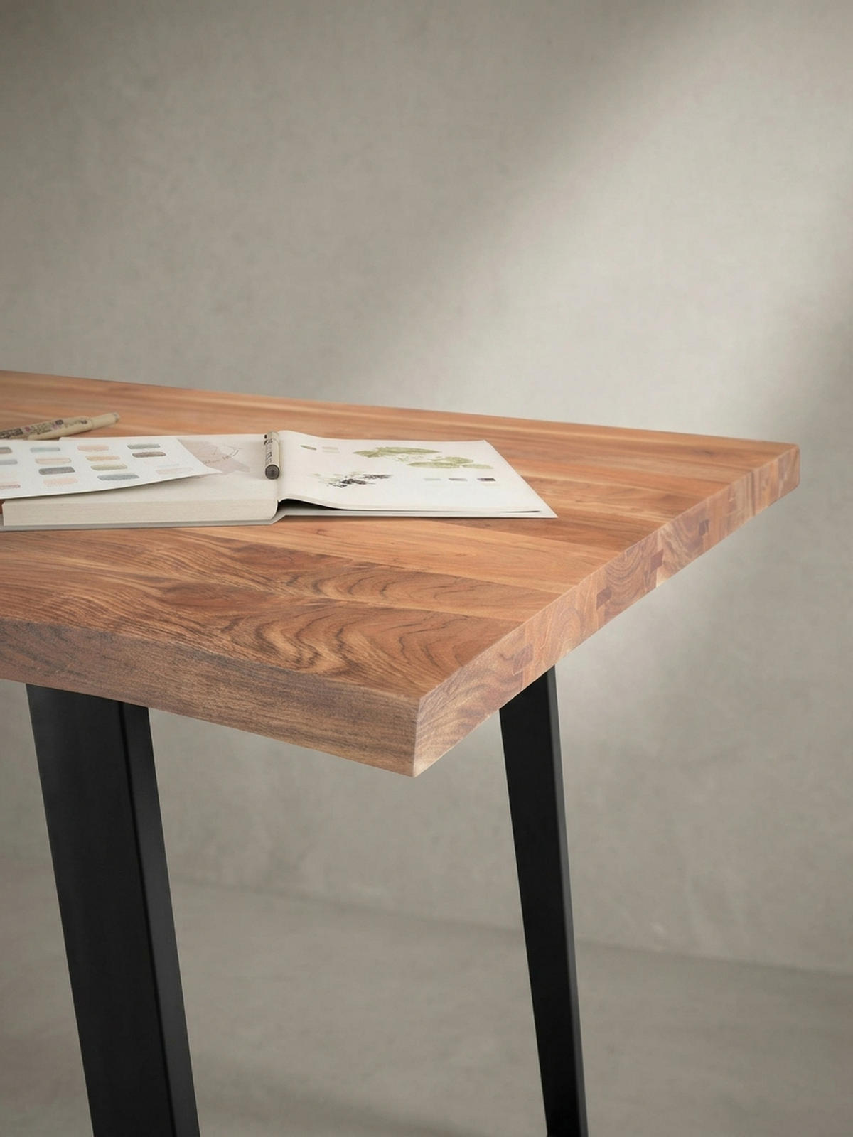 SCHREIBTISCH Massivholz Baumkante U-Gestell Handarbeit ATOLL, Goldbraun-Schwarz 180x90x76 cm - Schwarz/Braun, Holz/Metall (90/180/76cm) - KADIMA DESIGN