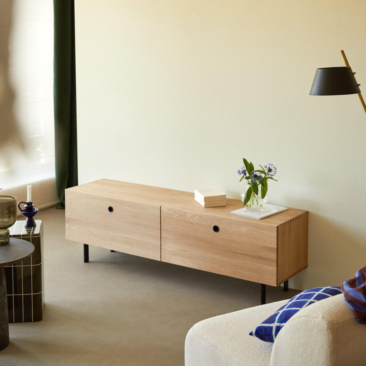 TV-SCHRANK Jeanne Natur aus Eiche - Naturfarben, Holz (160/50/40cm) - Tikamoon