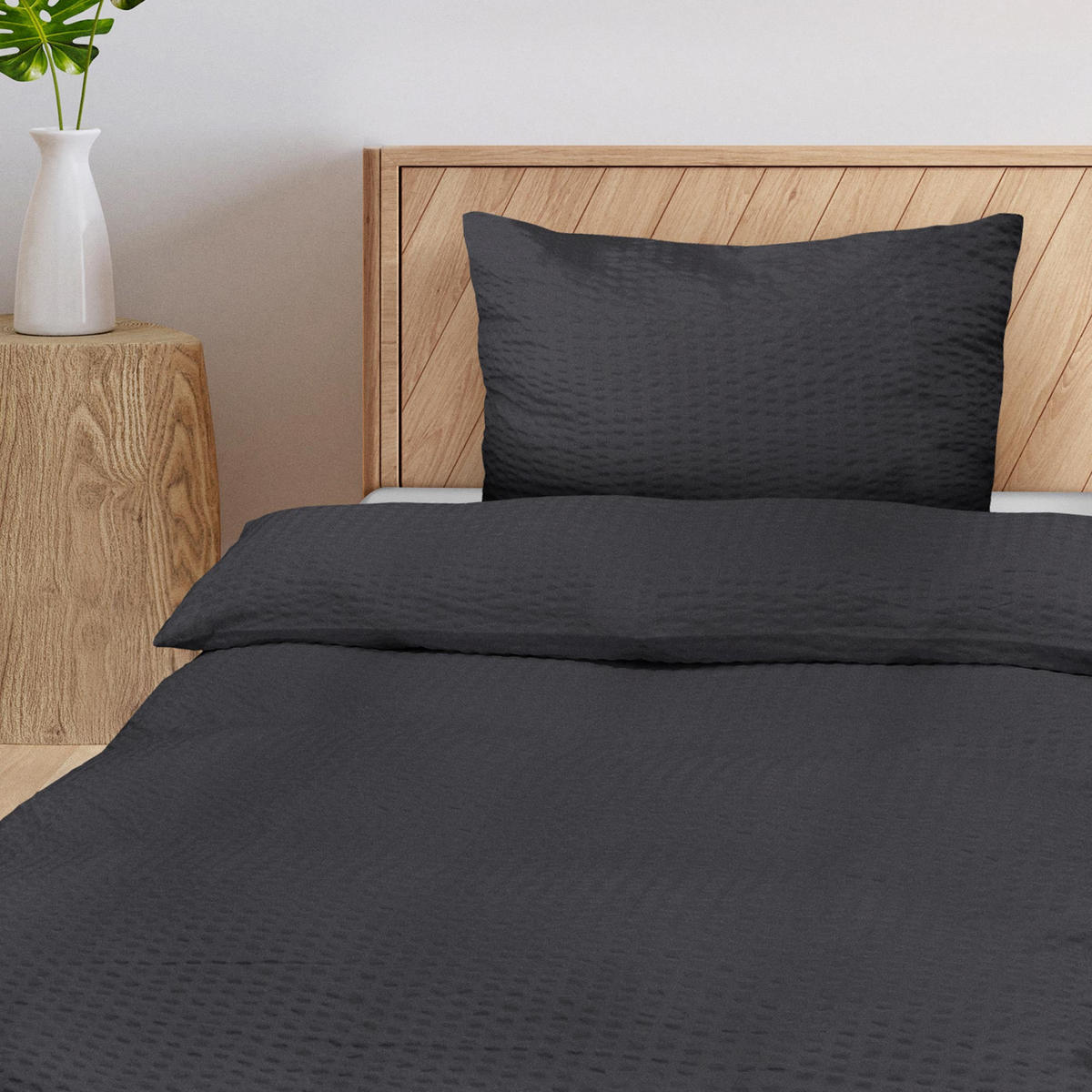 BETTWÄSCHE Meline 135/200 cm + Kissenbezug 80/80 cm Schwarz Seersucker 2er Set - Schwarz, Textil (80/80cm) - Beautissu 