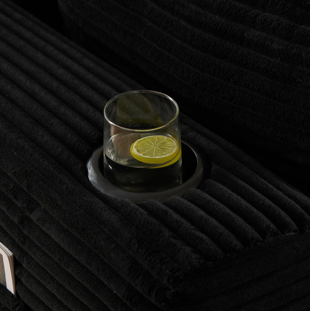 SOFA modular 4-Sitzer mit 2 Fußhockern 322 x 161 cm Cord Black - Schwarz, Kunststoff (161/75/256cm) - Meubliv