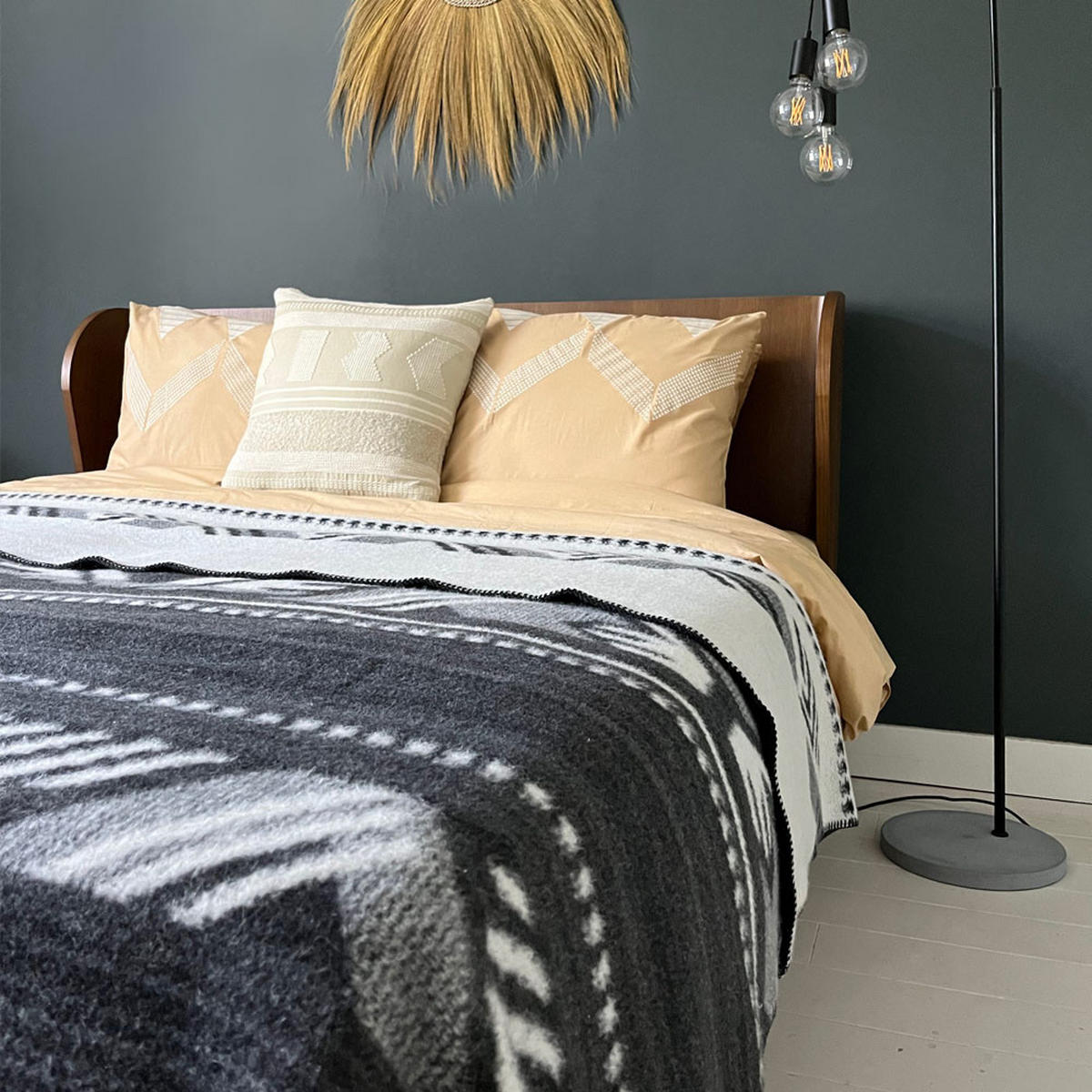 WOLLDECKE Mochica Schwarz reversibel 200x220 Merino Wolle - Schwarz, Textil (200/220cm) - Malagoon