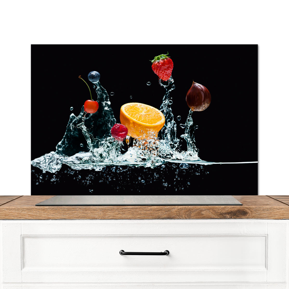 SPRITZSCHUTZ KÜCHE Wasser - Obst - Orange - Erdbeere - Kirsche - Schwarz 80x55 cm - Orange, Metall (80/0.3/55cm) - MuchoWow