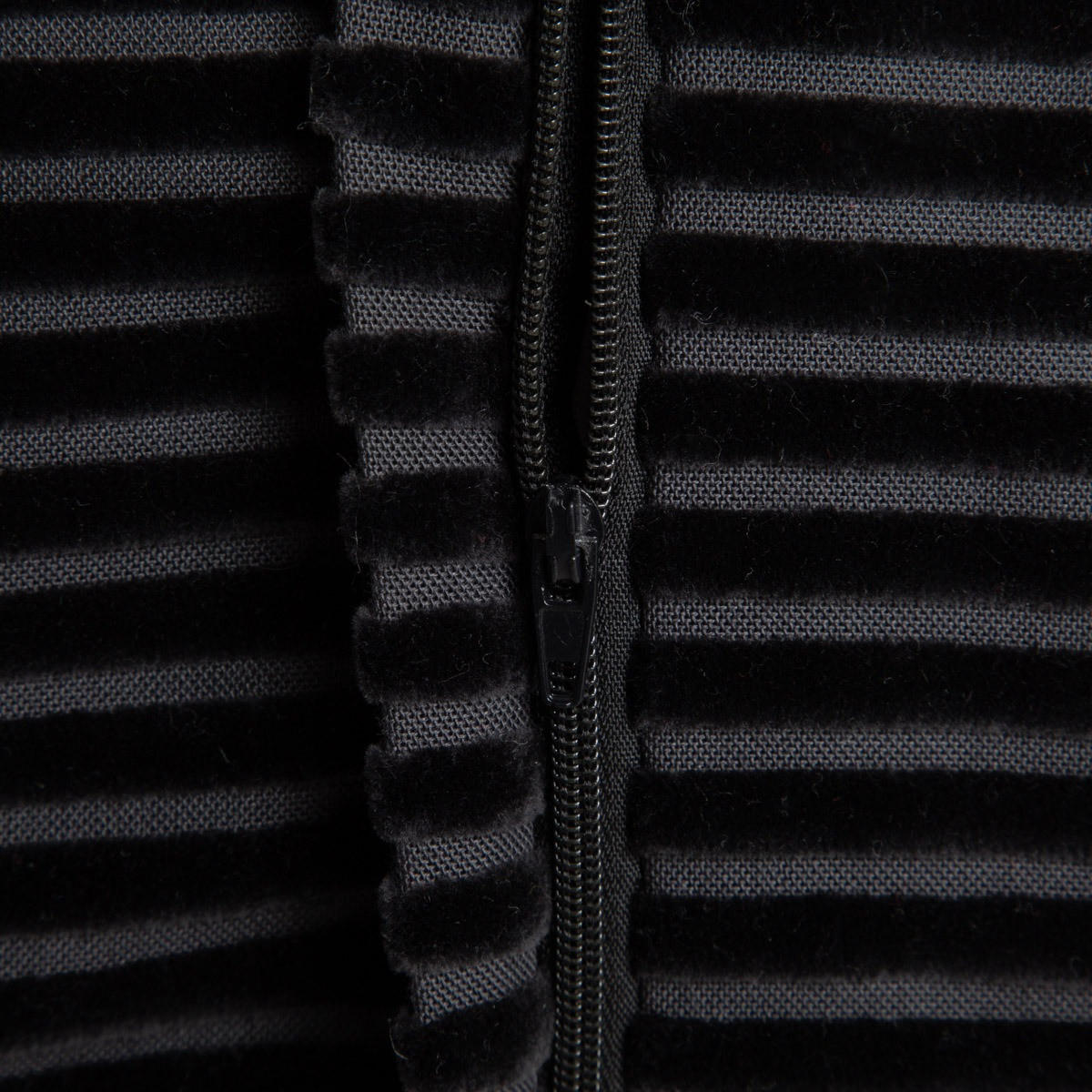 KOPFKISSENBEZUG Samt schwarz 45/45 cm - Schwarz, Textil (45/45cm) - Homla