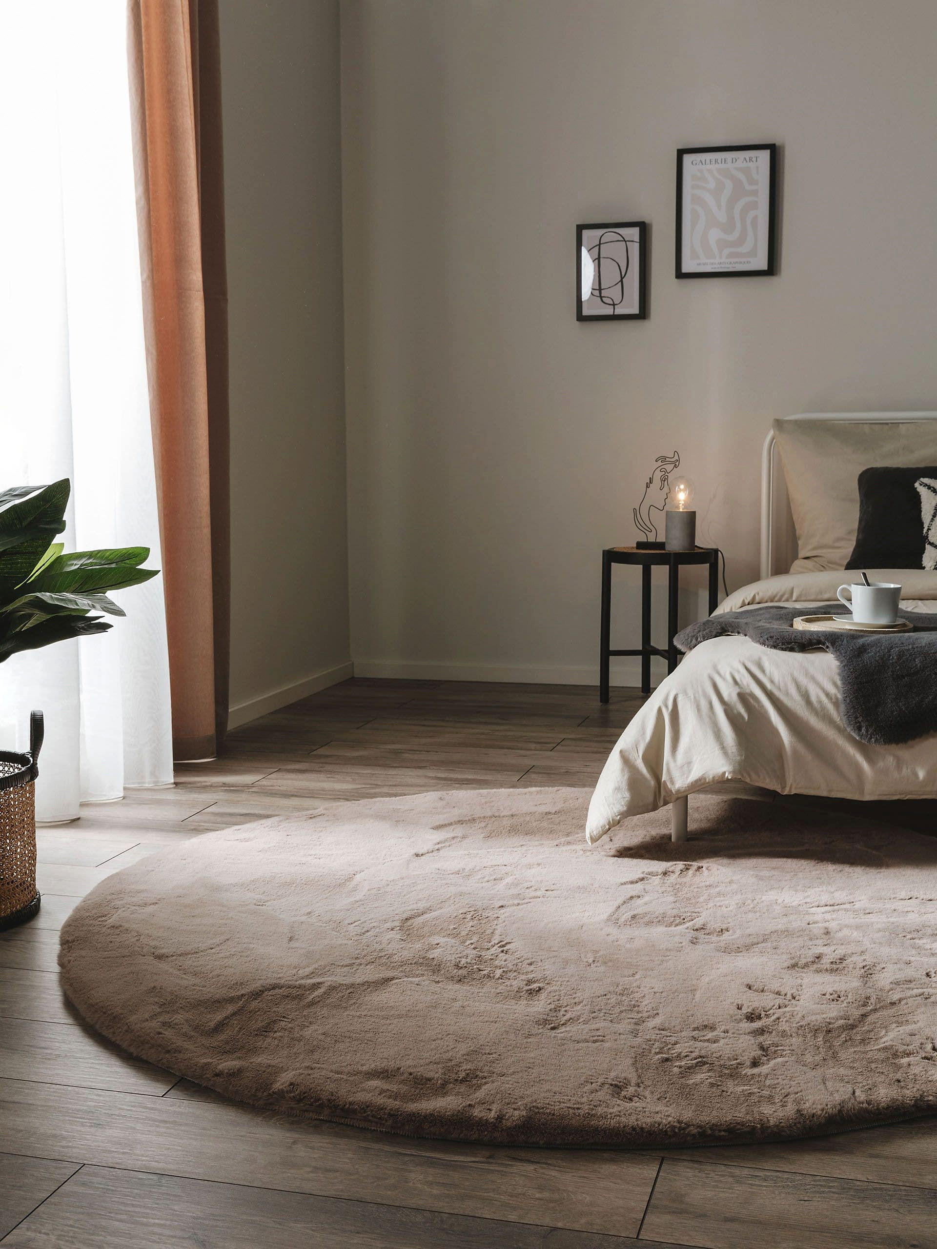 KUNSTFELL-TEPPICH Dave Taupe ø 180 cm rund - Taupe, Textil (180/180cm) - benuta Nest