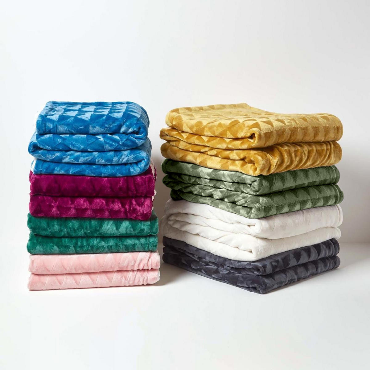 KUSCHELDECKE Sherpa 200/230 cm, Samtdecke mit Dreieckmuster - Salbeigrün, Textil (200/230cm) - Homescapes